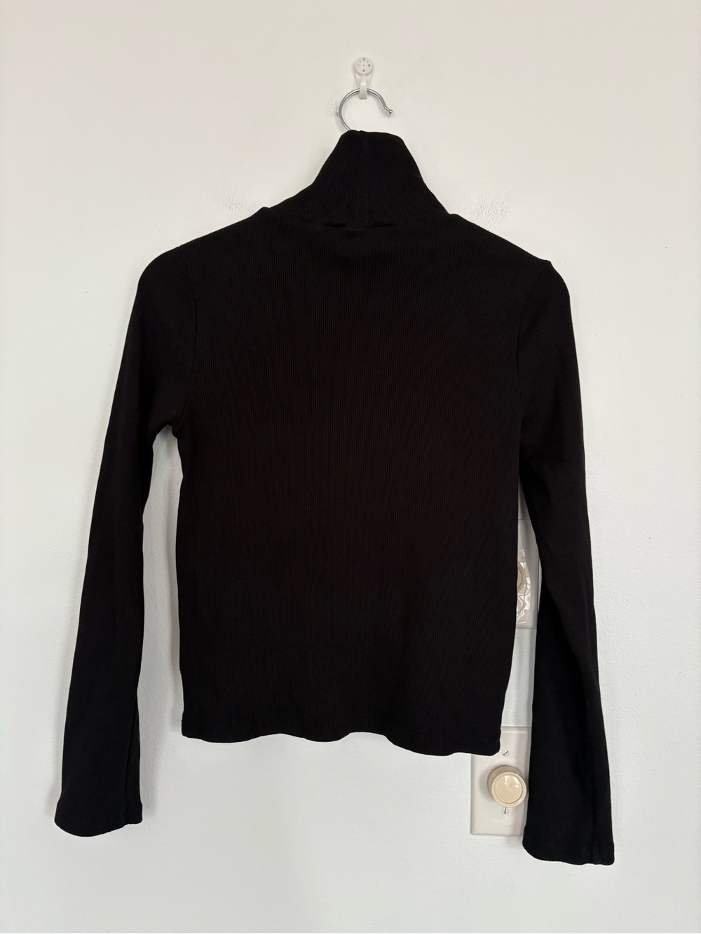 DONNI. || The Rib Turtleneck Mock Neck Long Sleeve Top Jet Black Medium - Picture 4 of 8